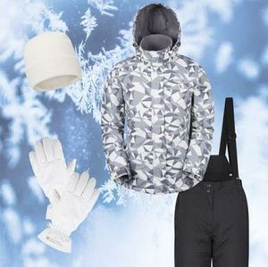 [SOLD 😍] Ski outfit please see all pictures